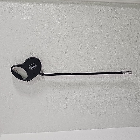 Flexi Dog Leash Retracable 16ft. - Picture 1 of 6